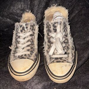 Very G Leopard Print Distressed Frayed Sneakers Sz 8